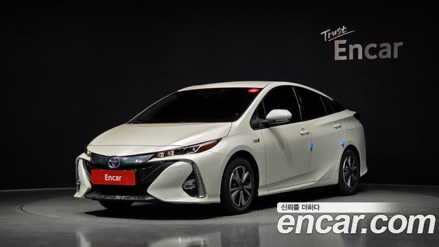 Toyota Prius — exterior