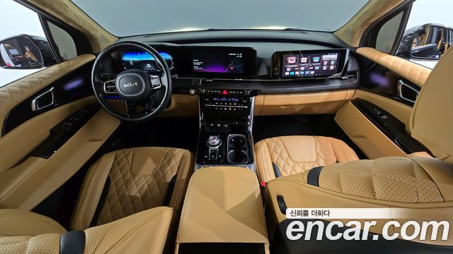 Kia Carnival — interior