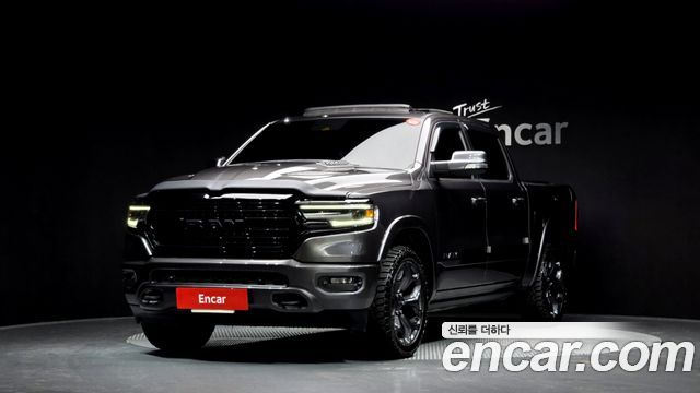 Dodge Ram Pickup — exterior