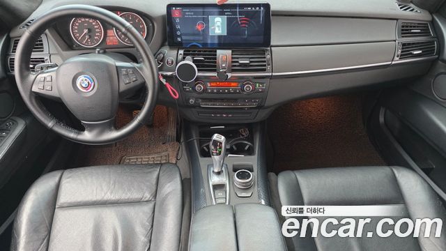 BMW X5 — interior