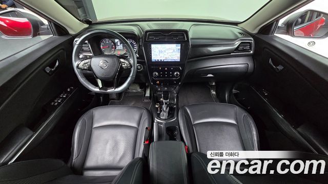 KG Mobility Tivoli — interior