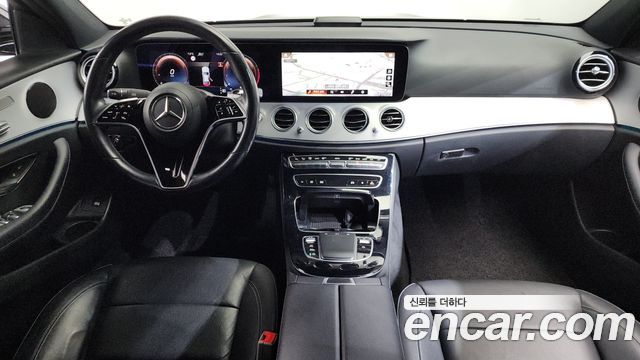 Mercedes-Benz E-Class — interior