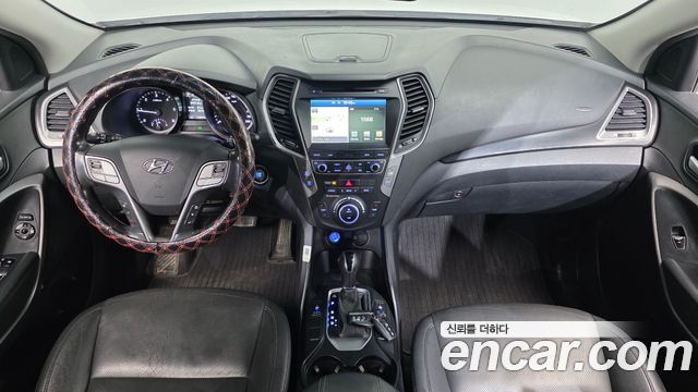 Hyundai Santa Fe — interior