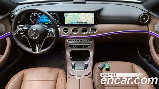 Mercedes-Benz E-Class — interior