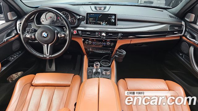 BMW X6 M — interior