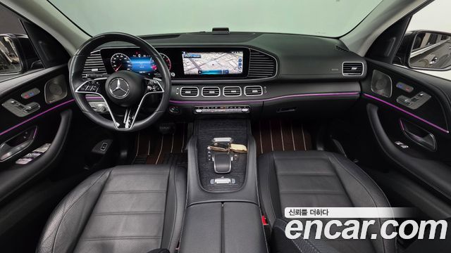 Mercedes-Benz GLE-Class — interior