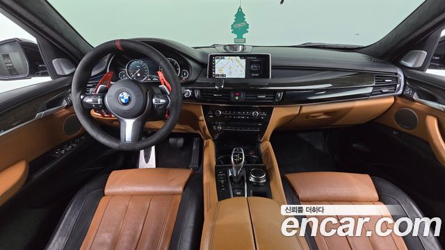 BMW X6 — interior