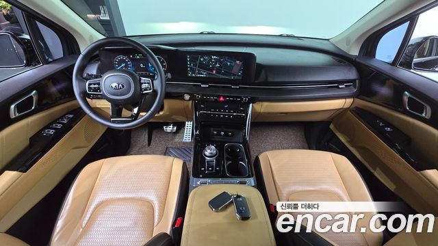 Kia Carnival — interior