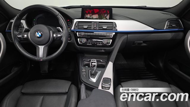 BMW 3 Series — interior