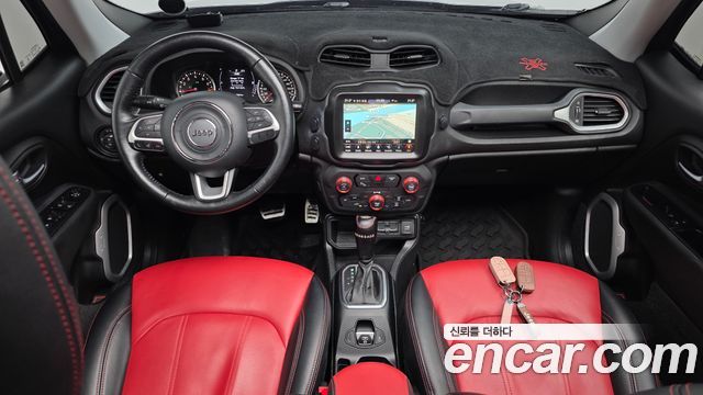 Jeep Renegade — interior