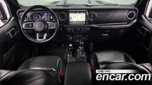 Jeep Wrangler — interior
