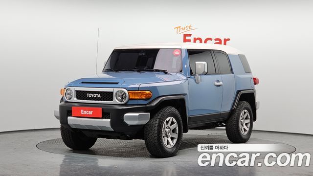 Toyota FJ Cruiser — exterior