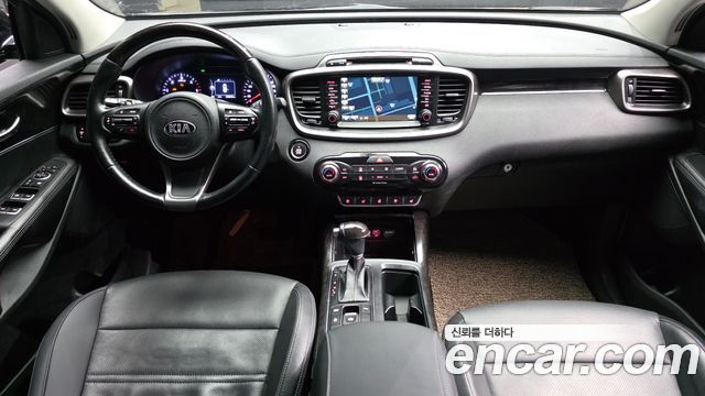 Kia Sorento — interior