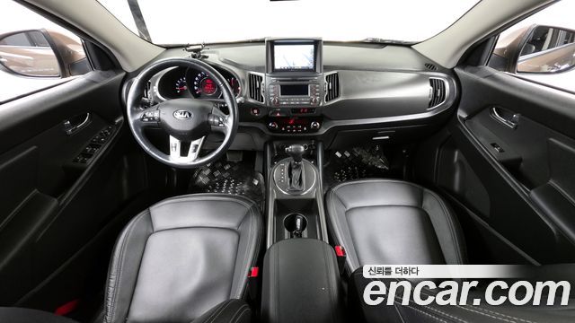 Kia Sportage — interior