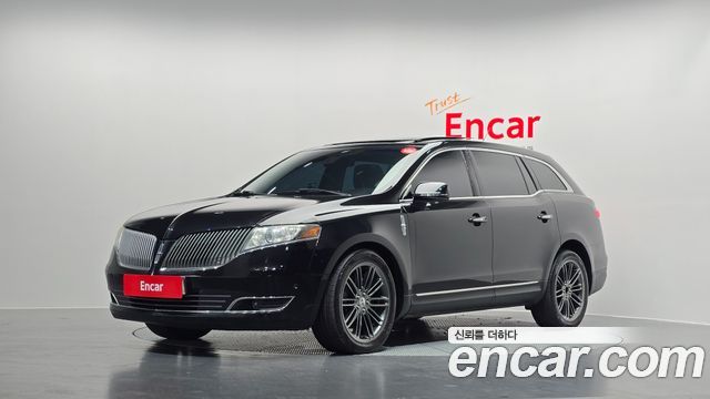 Lincoln MKT — exterior