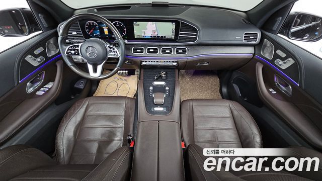 Mercedes-Benz GLS-Class — interior