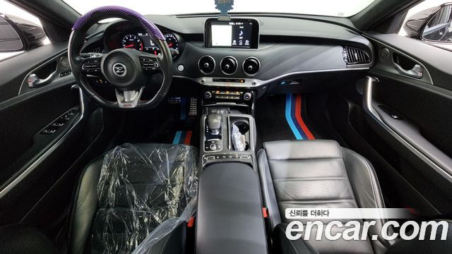 Kia Stinger — interior