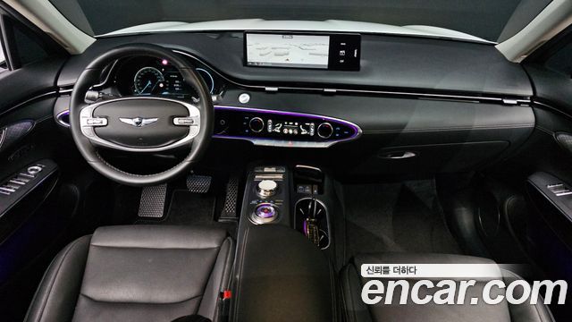 Genesis GV70 — interior