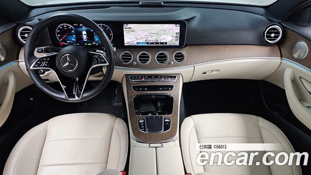 Mercedes-Benz E-Class — interior