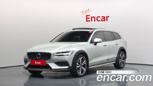 Volvo V60 — exterior