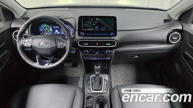 Hyundai Kona — interior