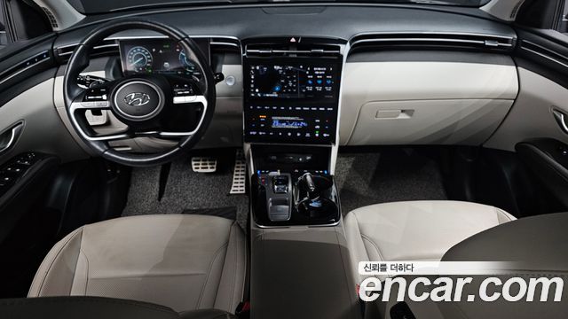 Hyundai Tucson — interior