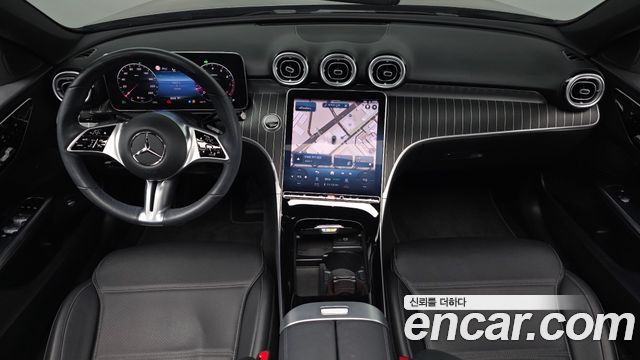 Mercedes-Benz C-Class — interior