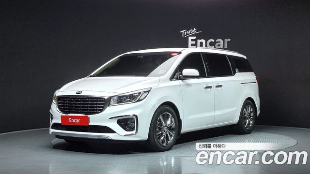 Kia Carnival — exterior