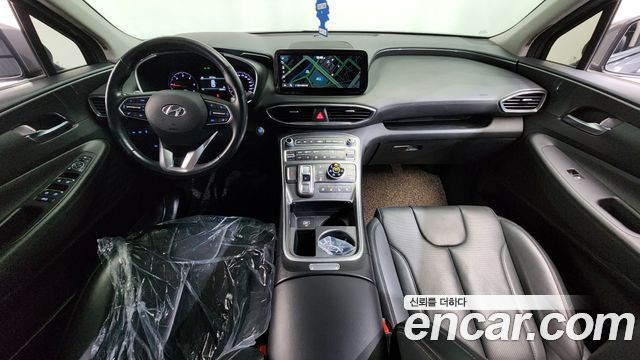 Hyundai Santa Fe — interior