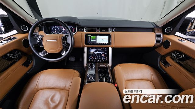 Land Rover Range Rover — interior