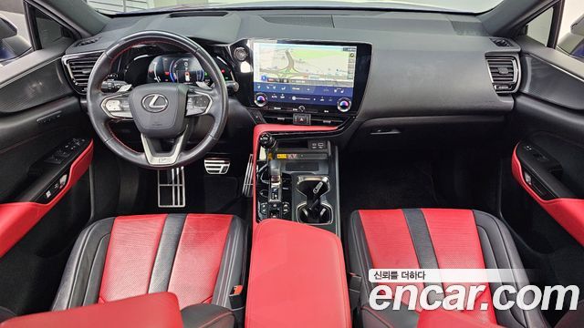 Lexus NX — interior