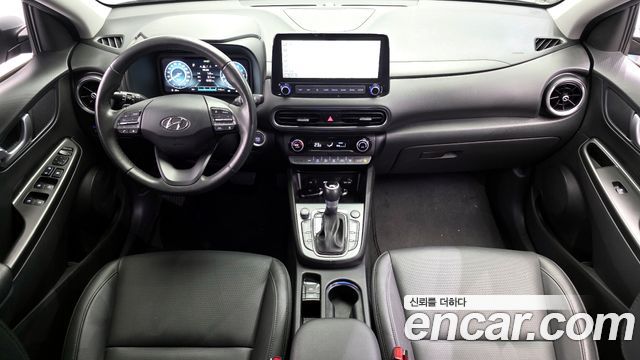 Hyundai Kona — interior