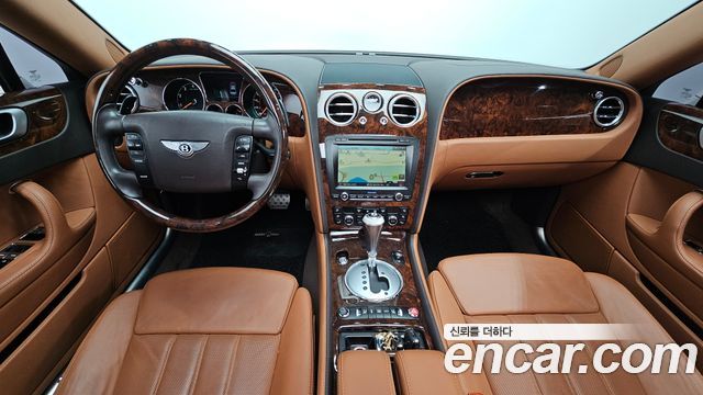 Bentley Flying Spur — interior