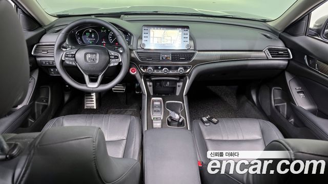 Honda Accord — interior