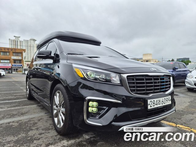 Kia Carnival — exterior