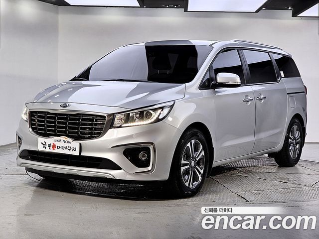 Kia Carnival — exterior