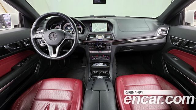 Mercedes-Benz E-Class — interior