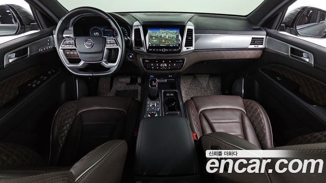 KG Mobility Rexton — interior