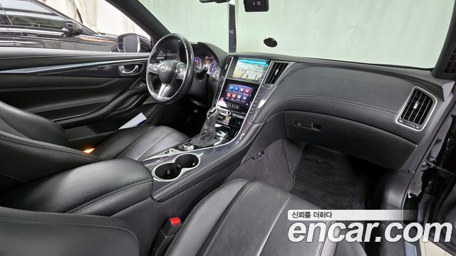 Infiniti Q60 — interior