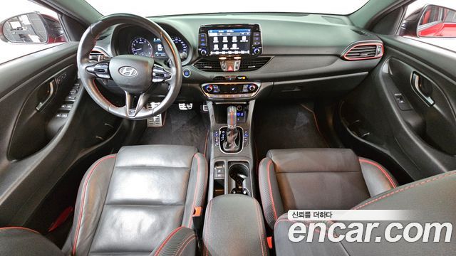 Hyundai i30 — interior