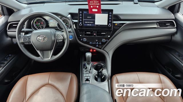 Toyota Camry — interior