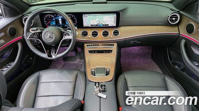 Mercedes-Benz E-Class — interior
