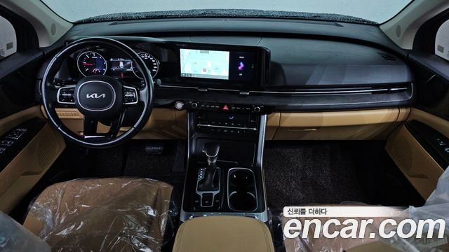 Kia Carnival — interior