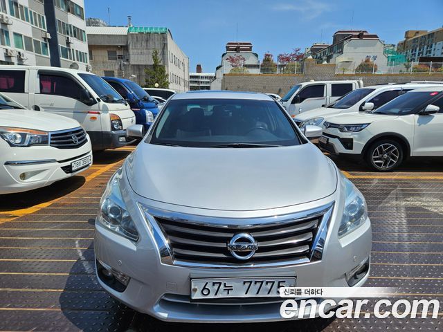 Nissan Altima — exterior
