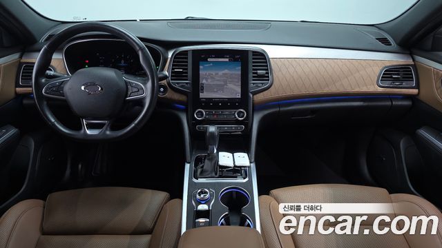 Renault Korea SM6 — interior
