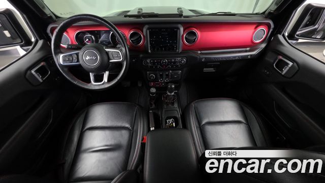 Jeep Wrangler — interior