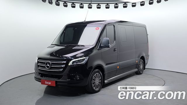 Mercedes-Benz Sprinter — exterior
