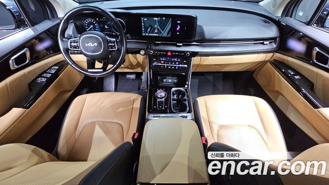 Kia Carnival — interior