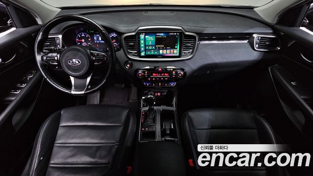 Kia Sorento — interior