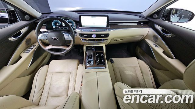 Kia K9 — interior